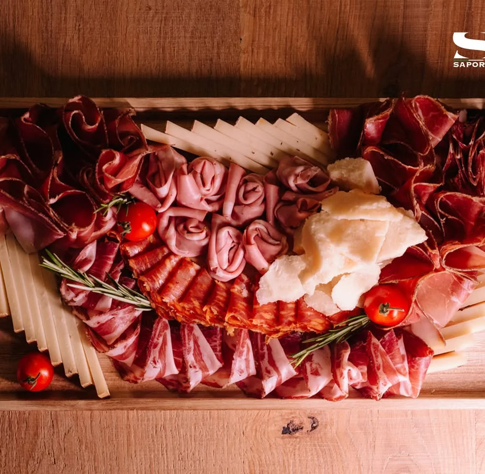 Planche de charcuteries italiennes